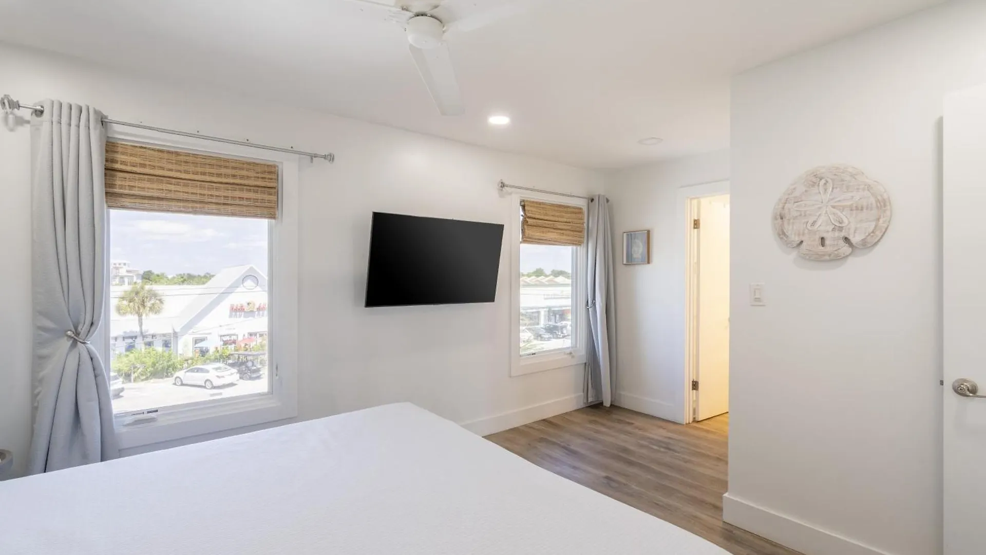 Backyard Beach By Avantstay Oceanfront Destin Paradise Holiday home